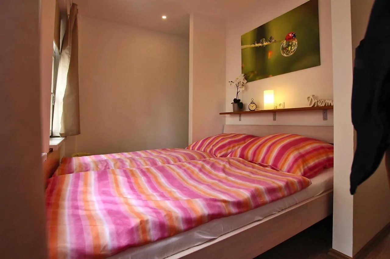 Apartment At The Goethe Park, Leipzig 0*,